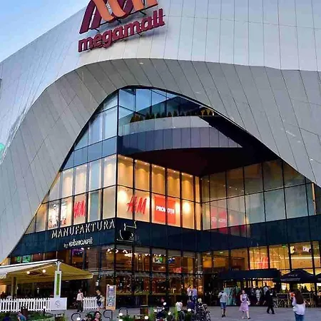 Luxury Arena Nationala Apartman *