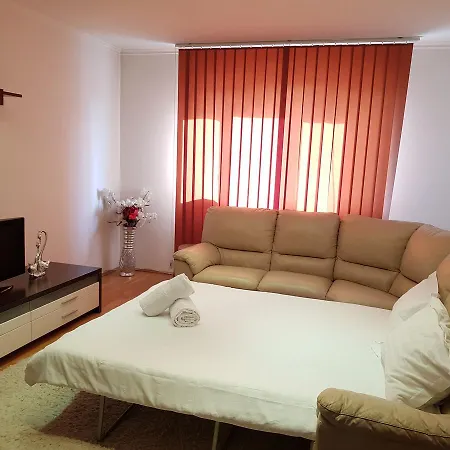 Luxury Arena Nationala Apartman